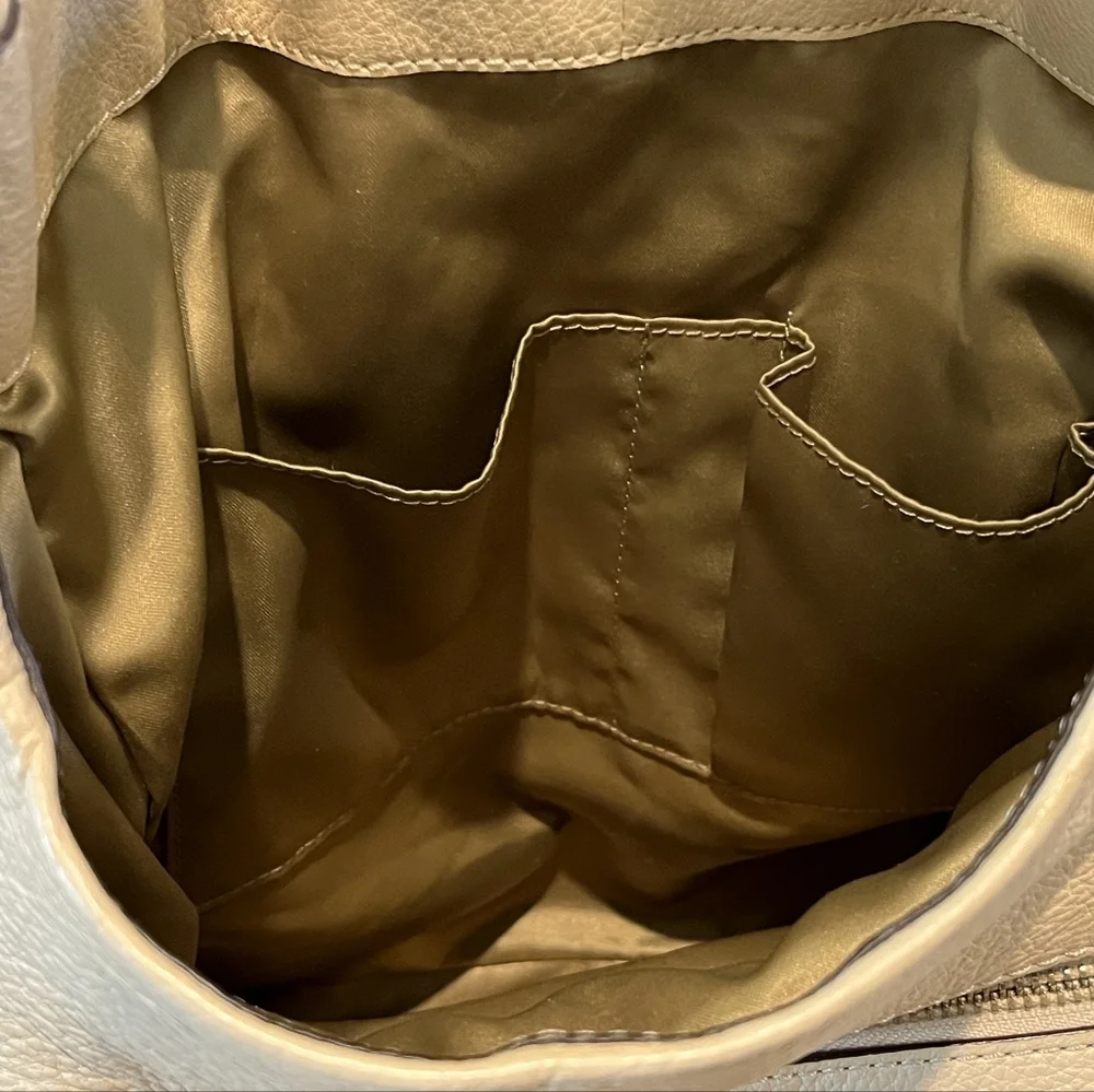 Coach Pebbled Tan Leather Madison Phoebe 3 Compartment Bag Like New Cond… - Picture 10 of 16